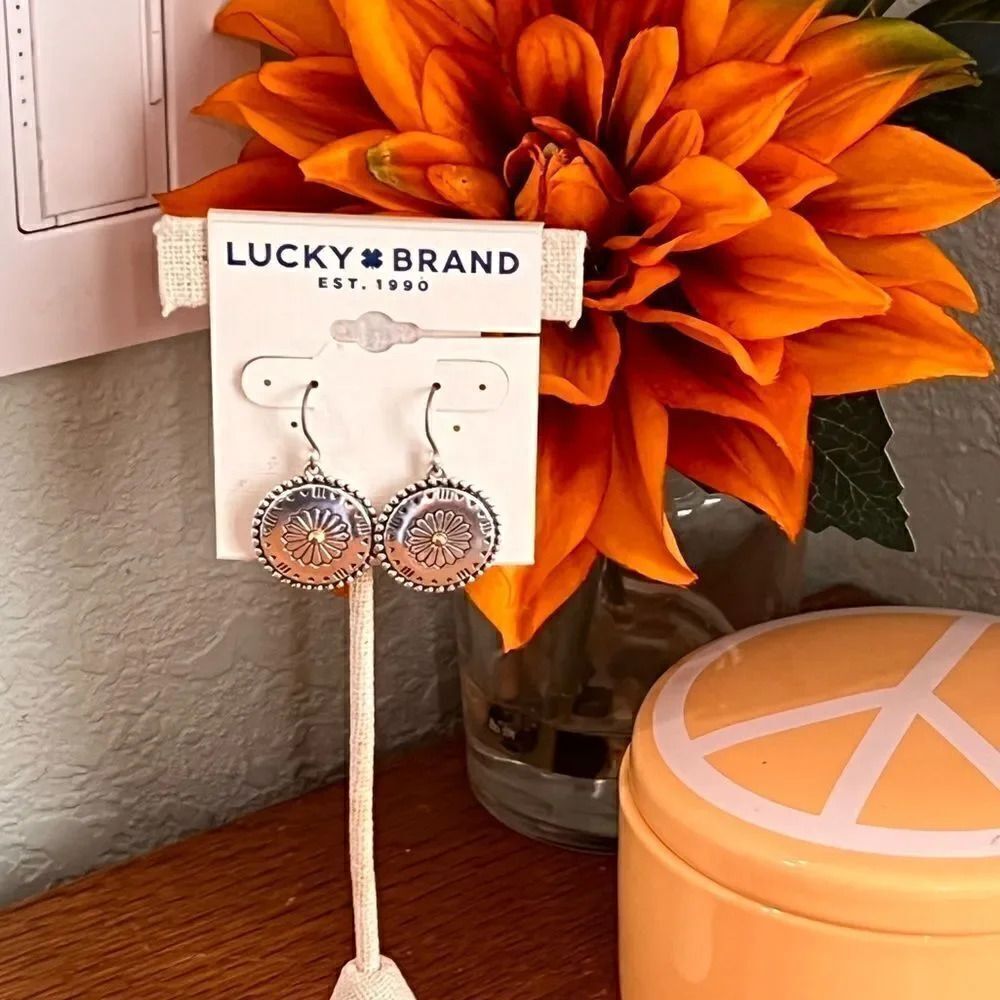 NWT Lucky Brand Silver Etched Flower With Gold Fishhook Earrings #LBER2